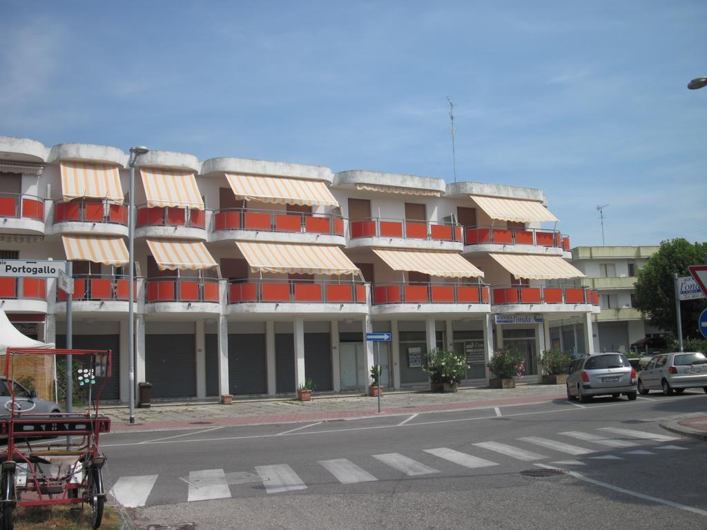 Appartamenti Ponente Лидо-делле-Национи Экстерьер фото